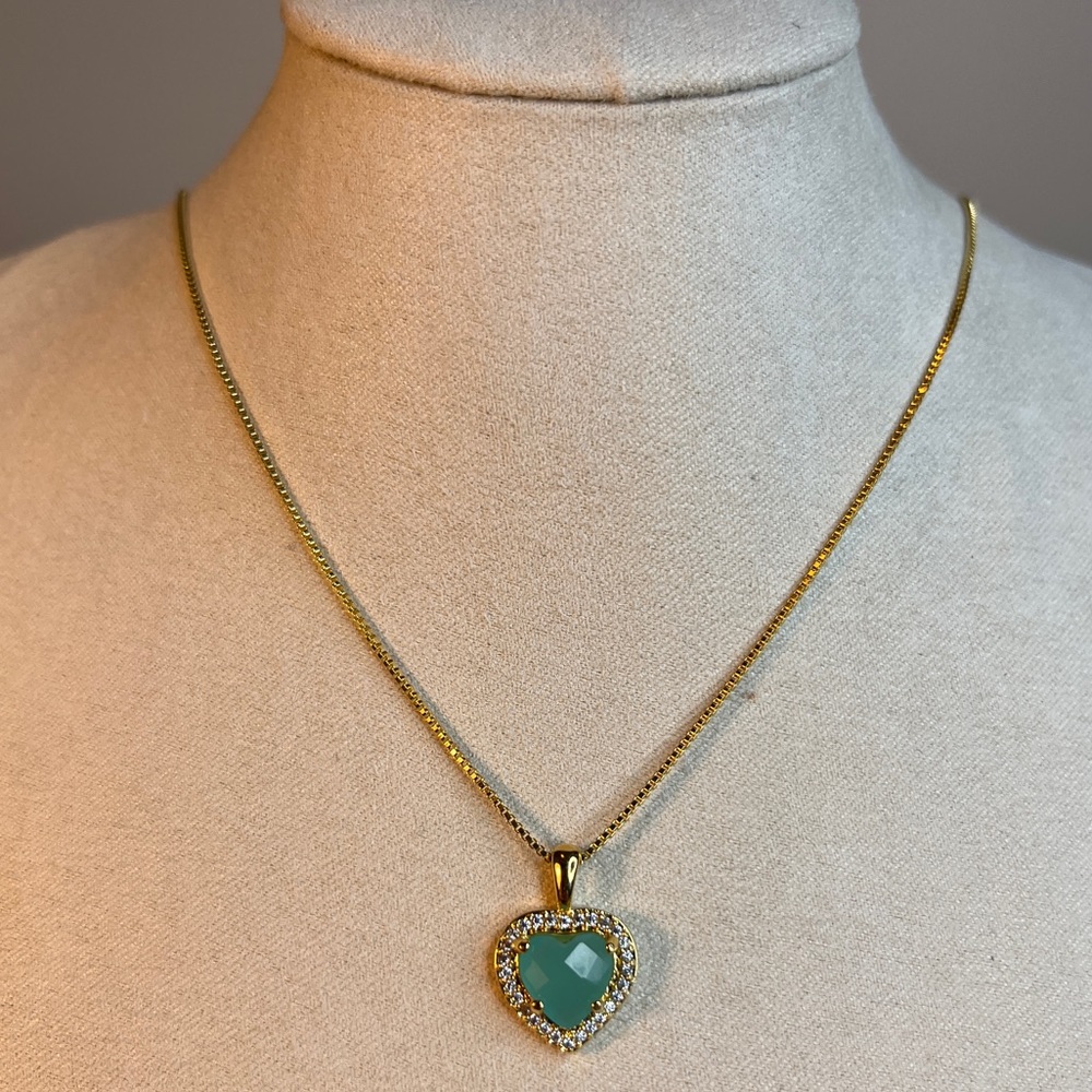 18k gold plated green stone necklace